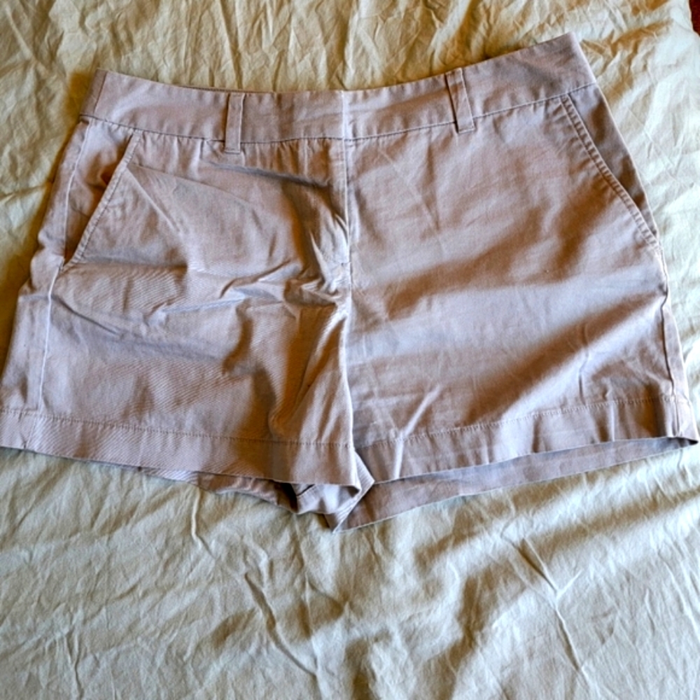 LOFT Chino style original size 6 shorts